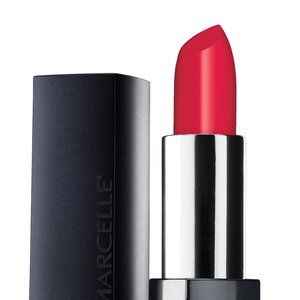 2/15$ NWT Marcelle rouge xpression lipstick rouge en folie